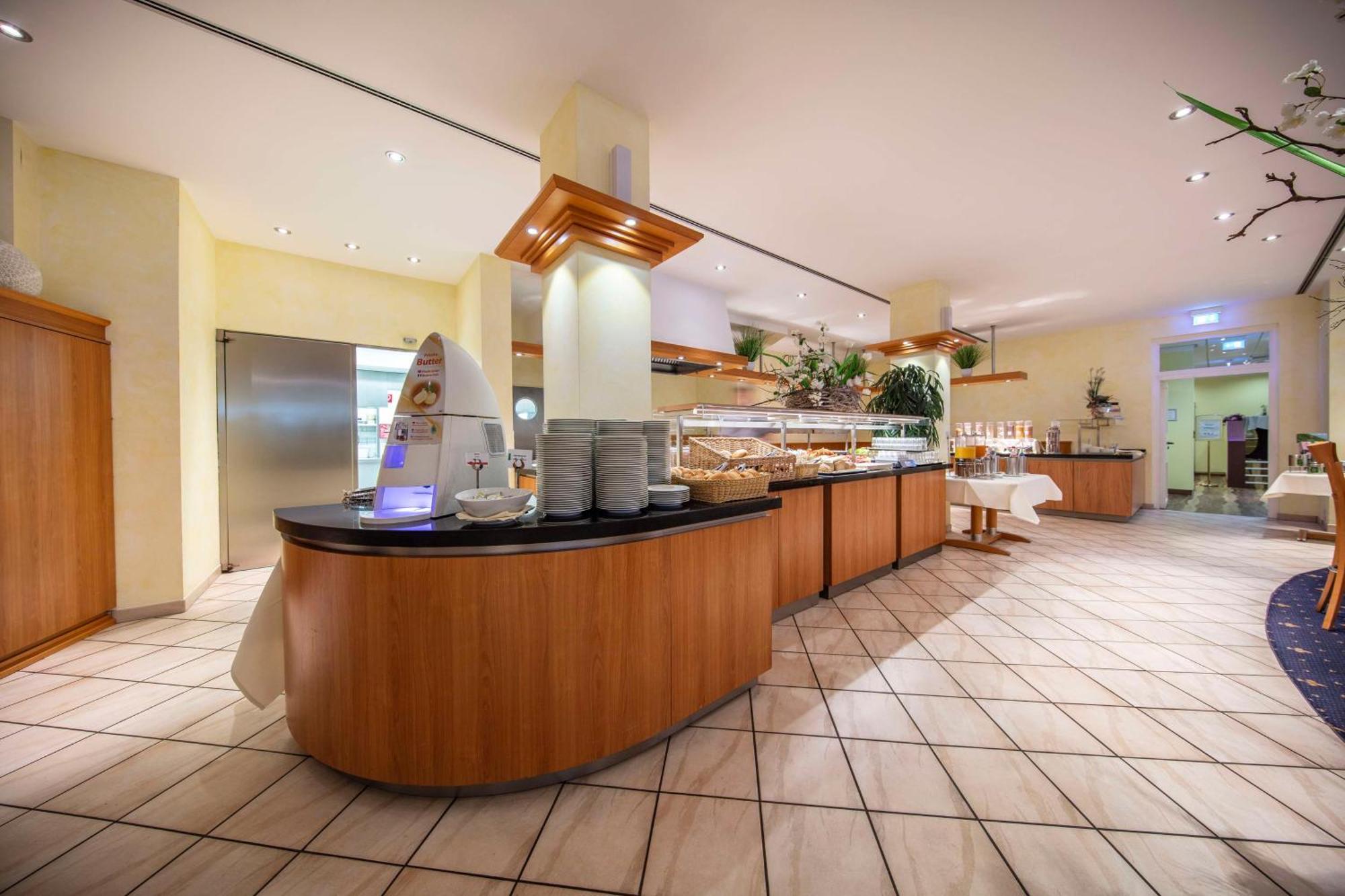 Best Western Plus Hotel Steinsgarten Гіссен Екстер'єр фото